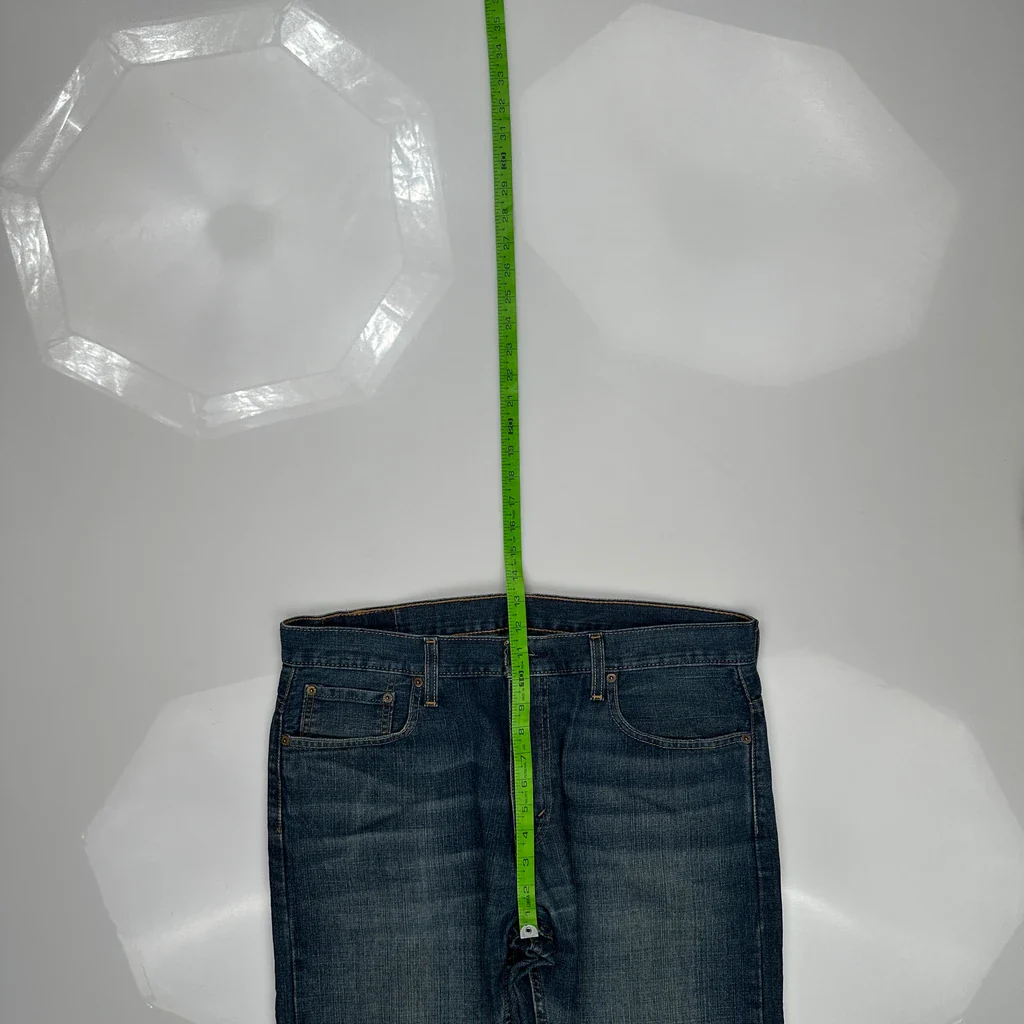 569 Levis Jeans - 36W 30L Blue Cotton - Image 4