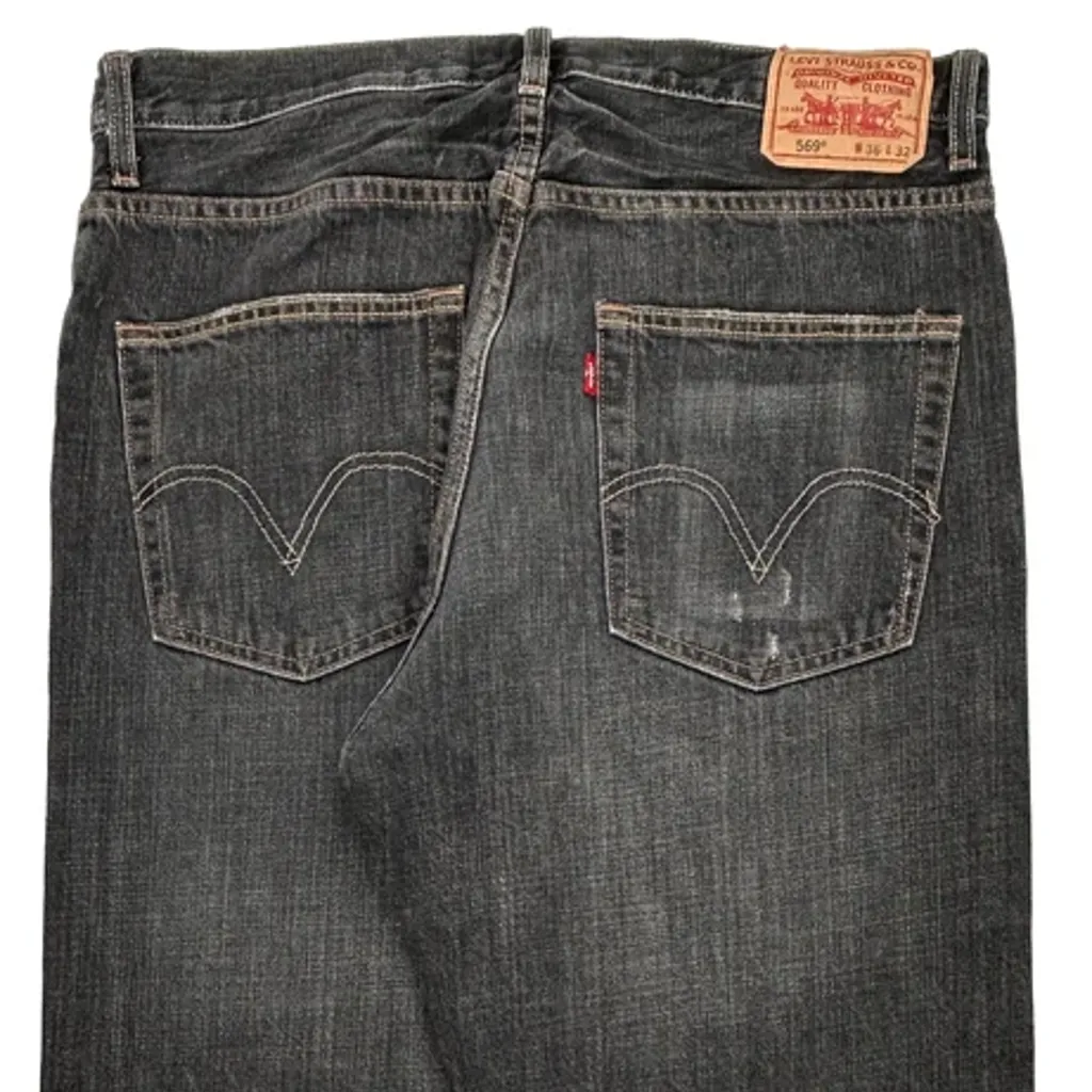 569 Levis Jeans - 35W 32L Gray Denim - Image 7
