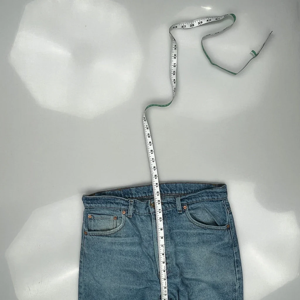 90S Levis Jeans - 34W 30L Light Wash Denim - Image 4