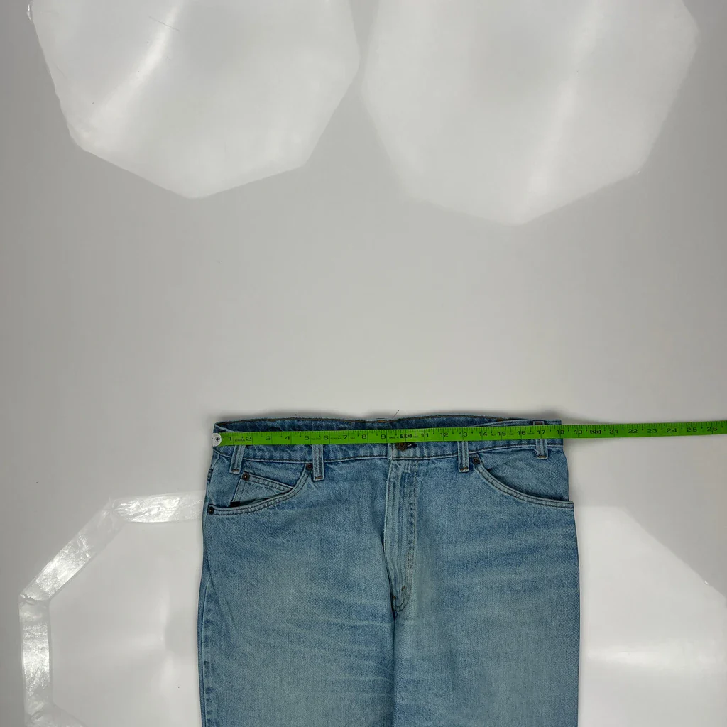 90S Levis Jeans - 36W 33L Light Wash Cotton - Image 3