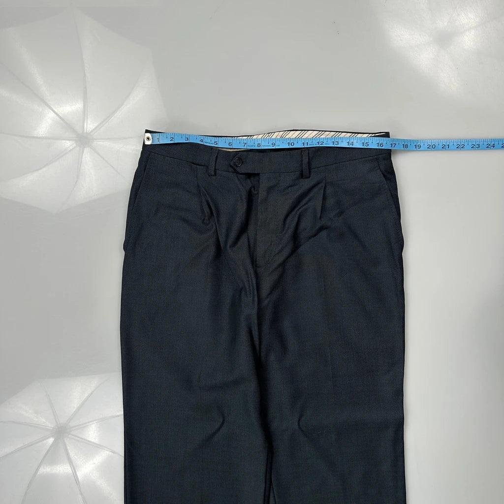 Banana Republic Pleated Trousers - 32W 30L Black Polyester - Image 3