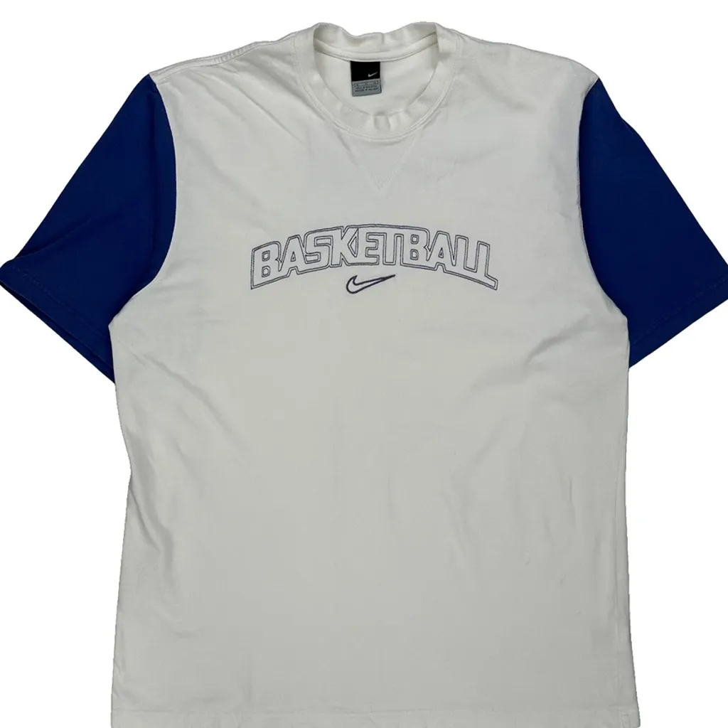 Basketball Nike Graphic T-Shirt - XL White Cotton - Image 4