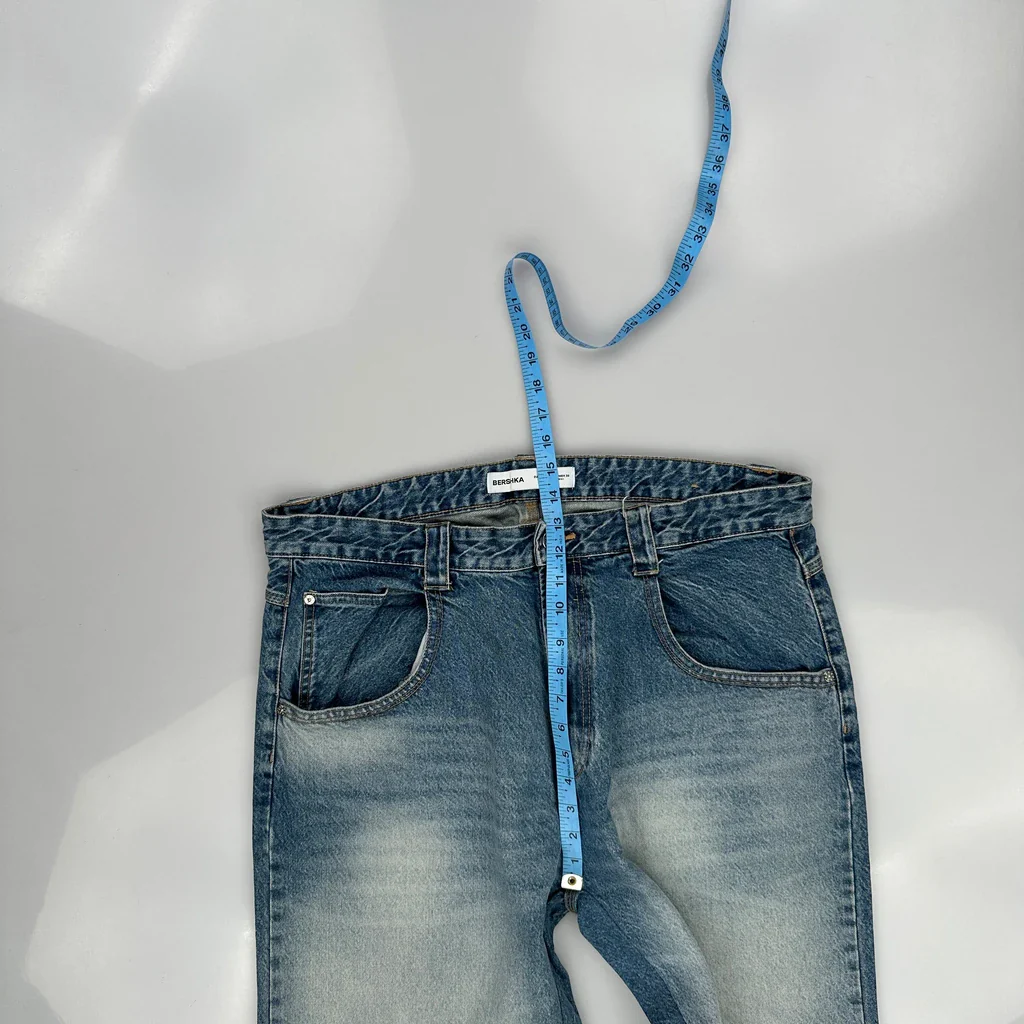 Bershka Baggy Graphic Jeans - 38W 26L Blue Denim - Image 4