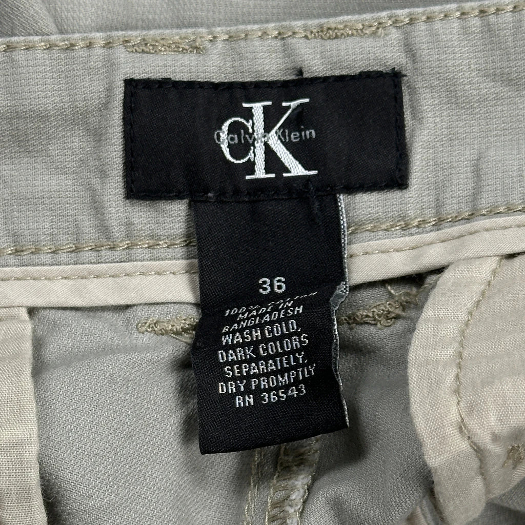 Calvin Klein Cargo Shorts - 34W 10L Khaki Cotton - Image 6