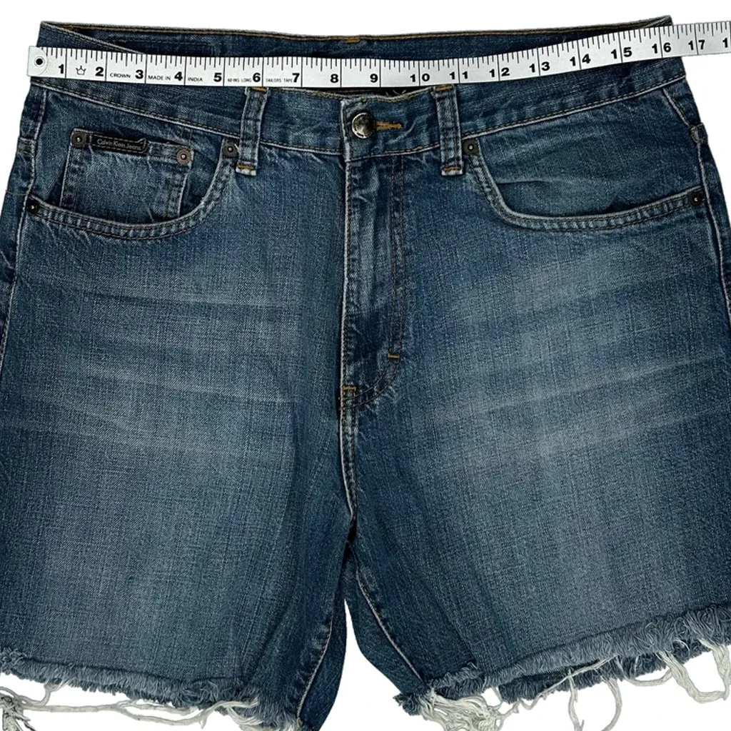 Calvin Klein Jeans Cut Off Denim Shorts - 32W UK 12 Blue Denim - Image 7