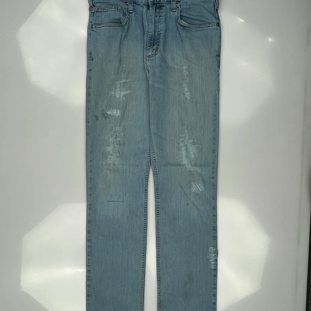 Carhartt Jeans - 32W 33L Light Wash Denim - Image 3