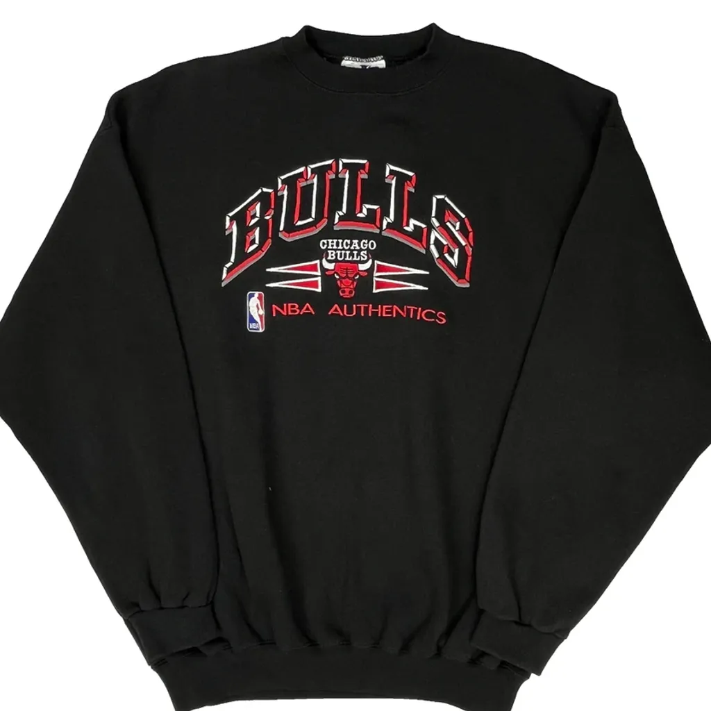Chicago Bulls Logo Athletics Nba Sweatshirt - XL Black Cotton - Image 4
