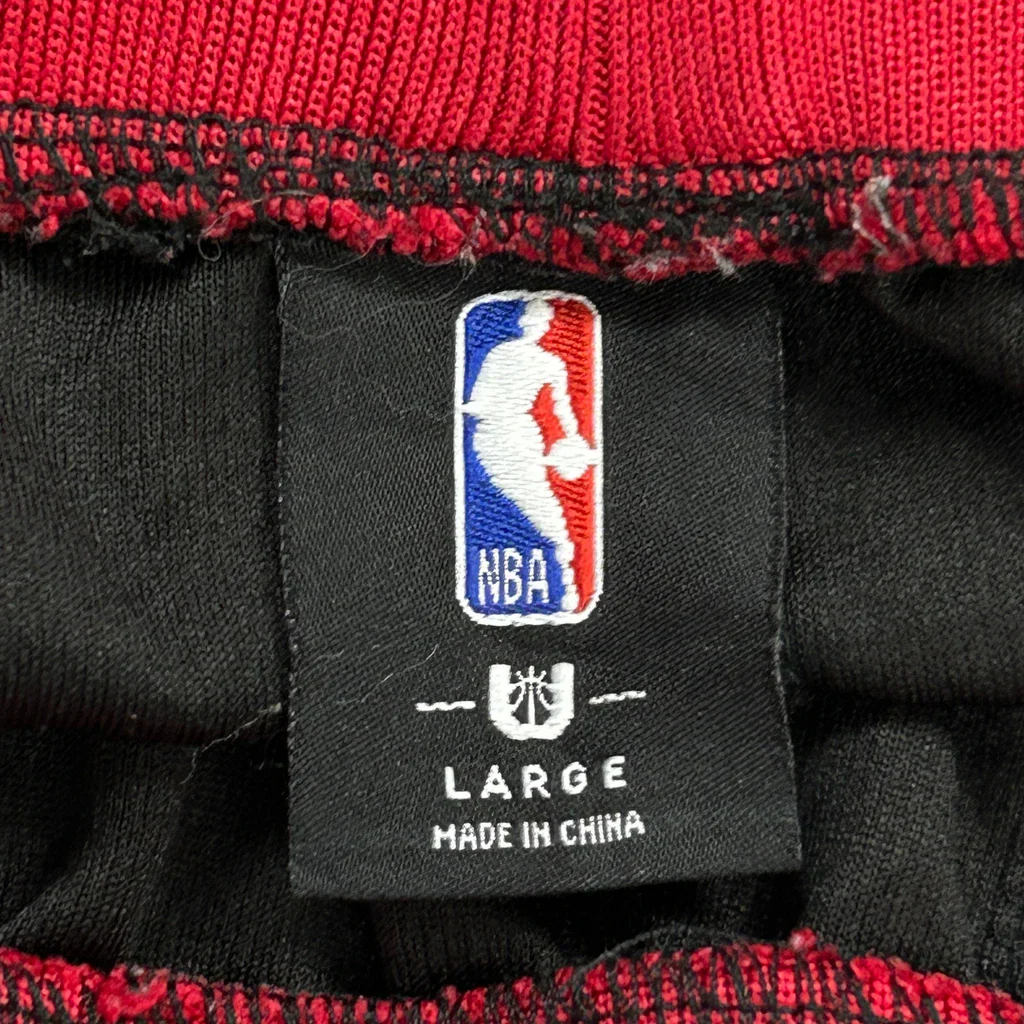 Cleveland Cavaliers Nba Sport Shorts - Large Black Polyester - Image 3