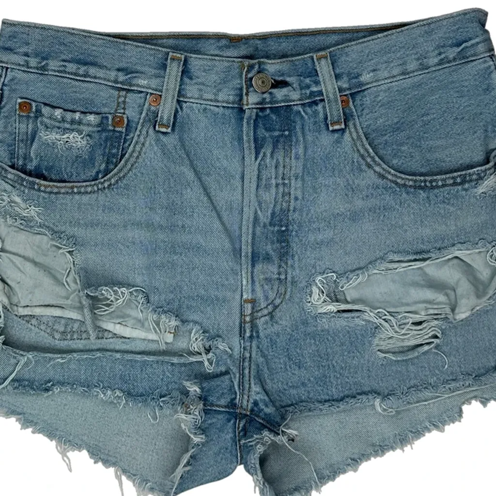 Cut Off Levis Denim Shorts - 32W UK 12 Light Wash Denim - Image 9
