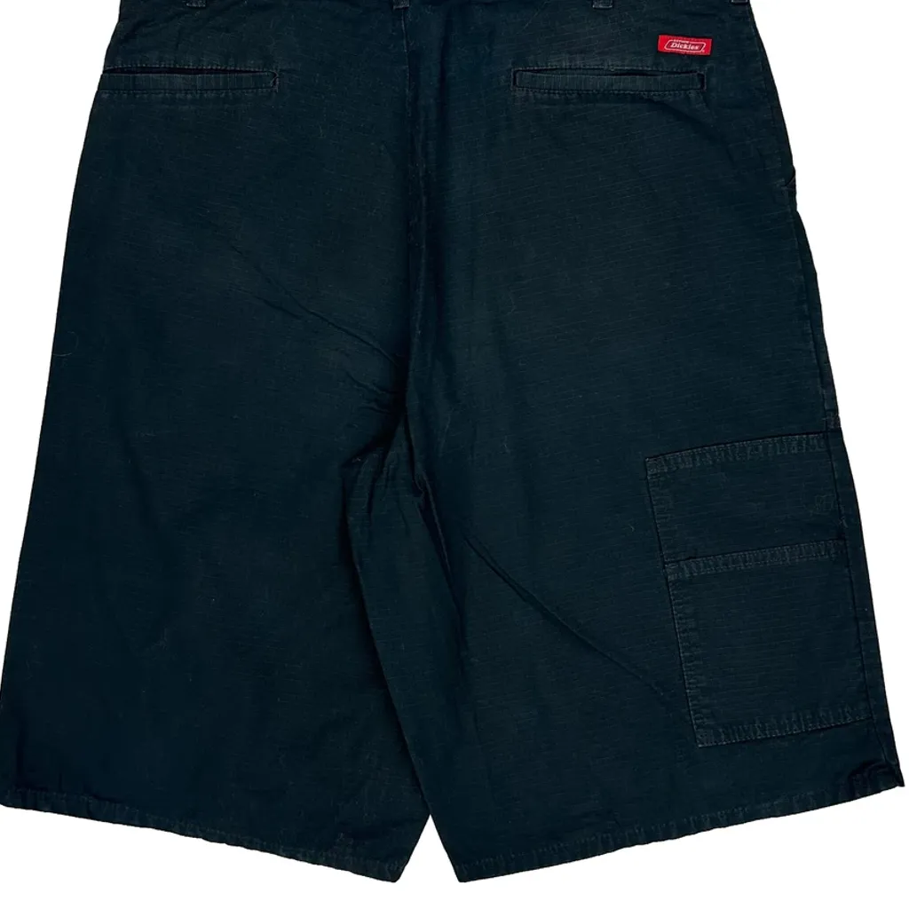 Dickies Baggy Cargo Shorts - 36W 11L Black Cotton - Image 7