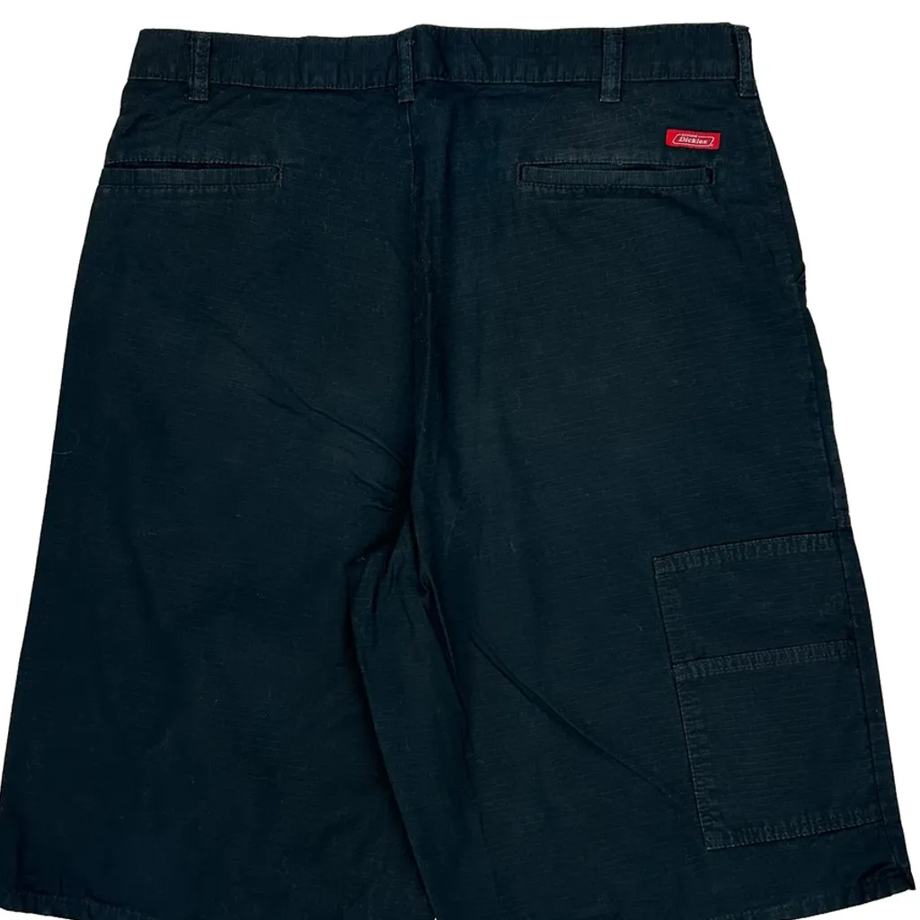 Dickies Baggy Cargo Shorts - 36W 11L Black Cotton - Image 8