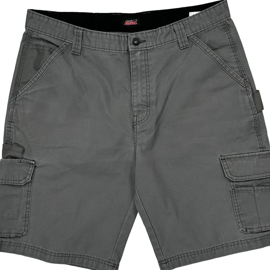 Dickies Baggy Cargo Shorts - 34W 11L Grey Cotton Blend - Image 9