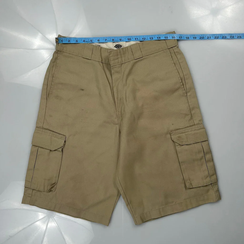 Dickies Baggy Cargo Shorts - 32W 11L Khaki Cotton - Image 3