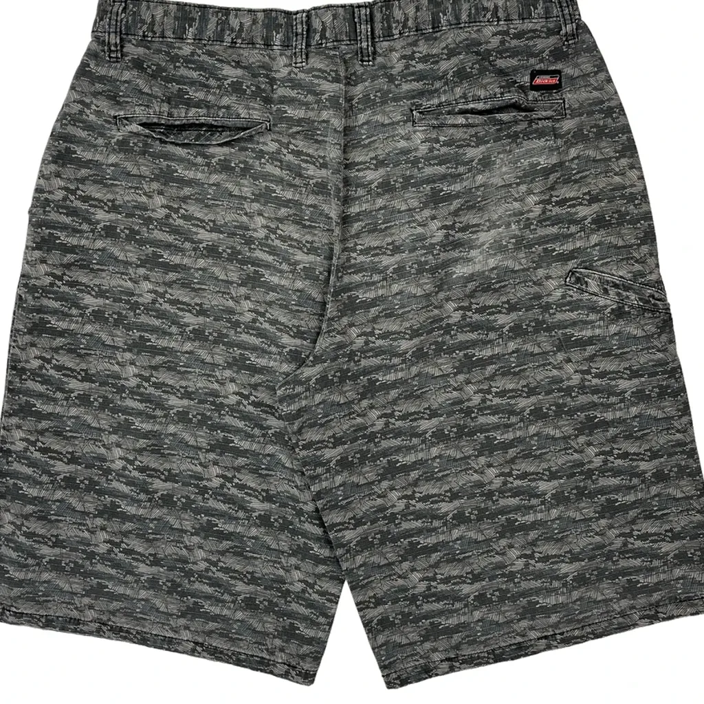 Dickies Camo Shorts - 34W 12L Grey Cotton - Image 6