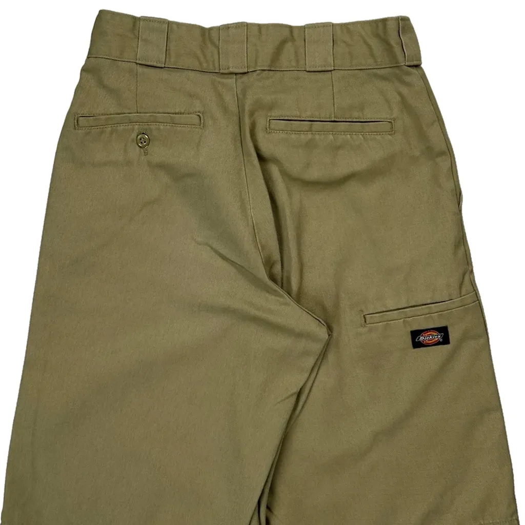 Dickies Baggy Shorts - 28W 11L Khaki Cotton - Image 7