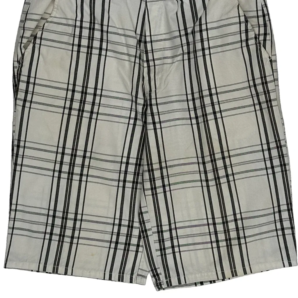 Dickies Checked Shorts - 28W 11L White Cotton - Image 9
