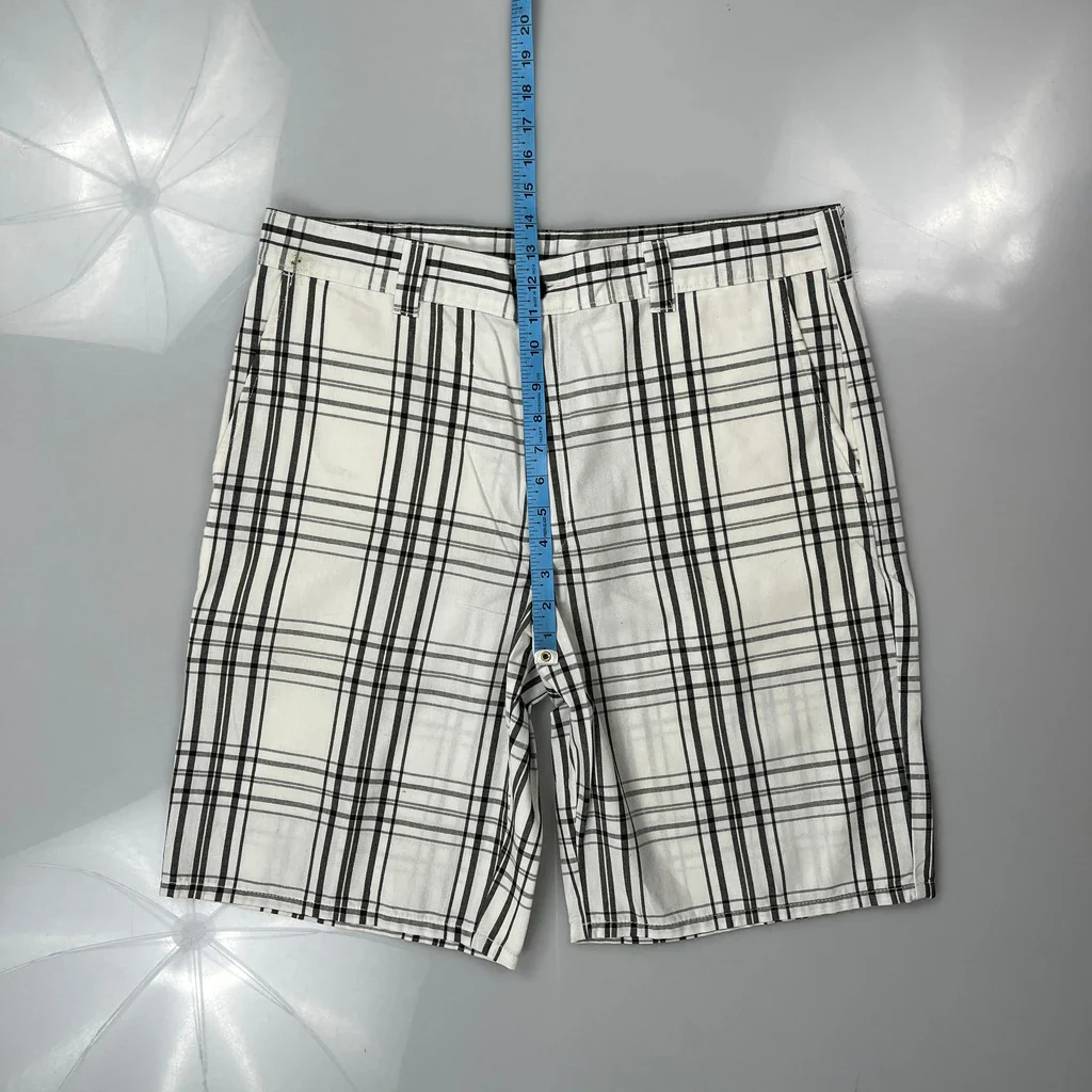 Dickies Checked Shorts - 36W 11L White Cotton Blend - Image 4