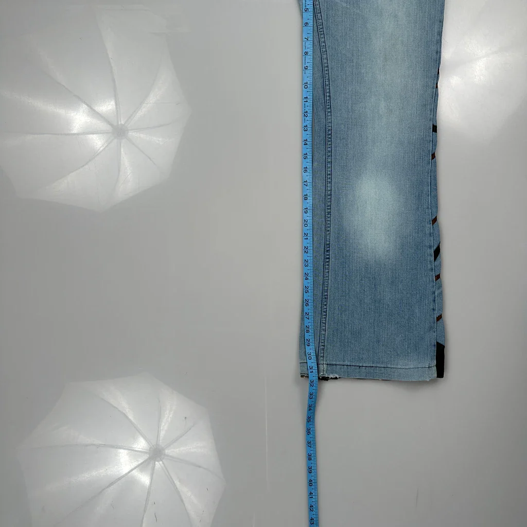Diesel Flared Graphic Jeans - 28W UK 8 Light Wash Denim - Image 5