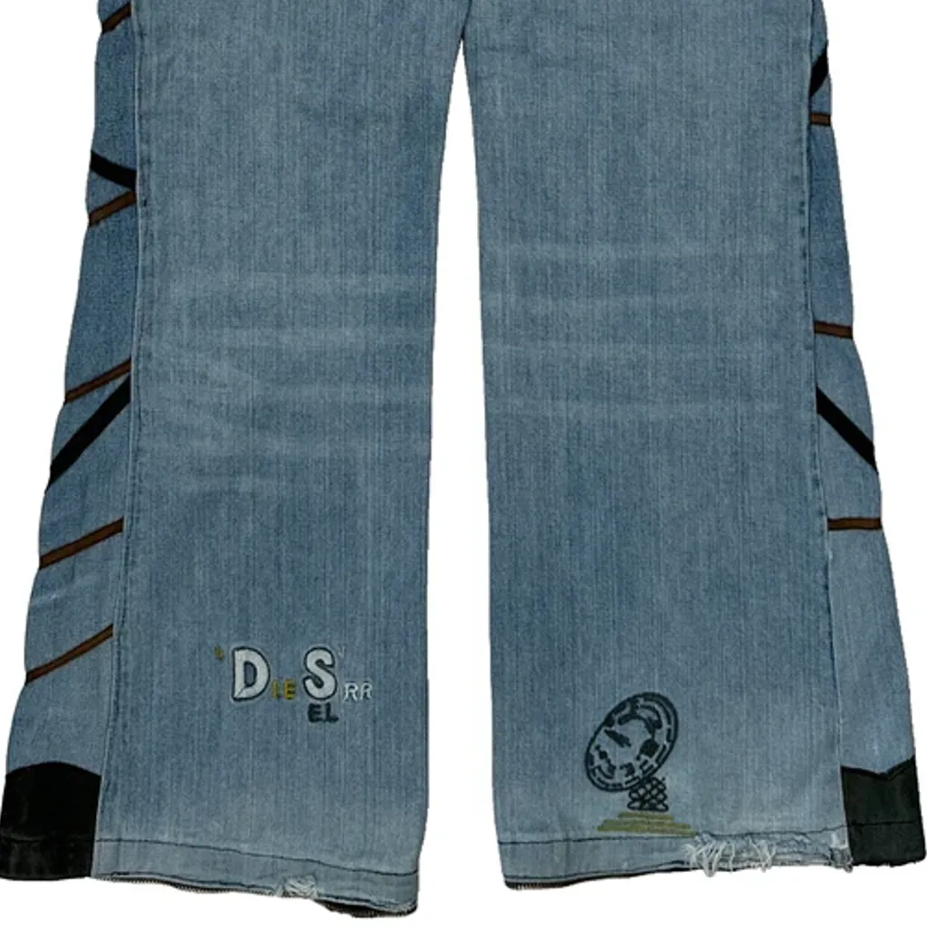 Diesel Flared Graphic Jeans - 28W UK 8 Light Wash Denim - Image 7