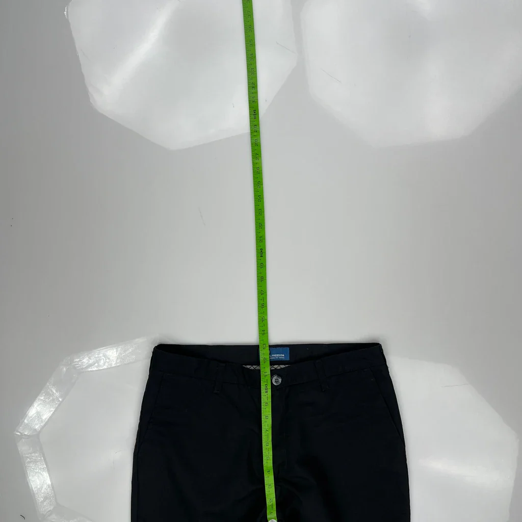 Dockers Trousers - 34W 30L Black Polyester Blend - Image 4