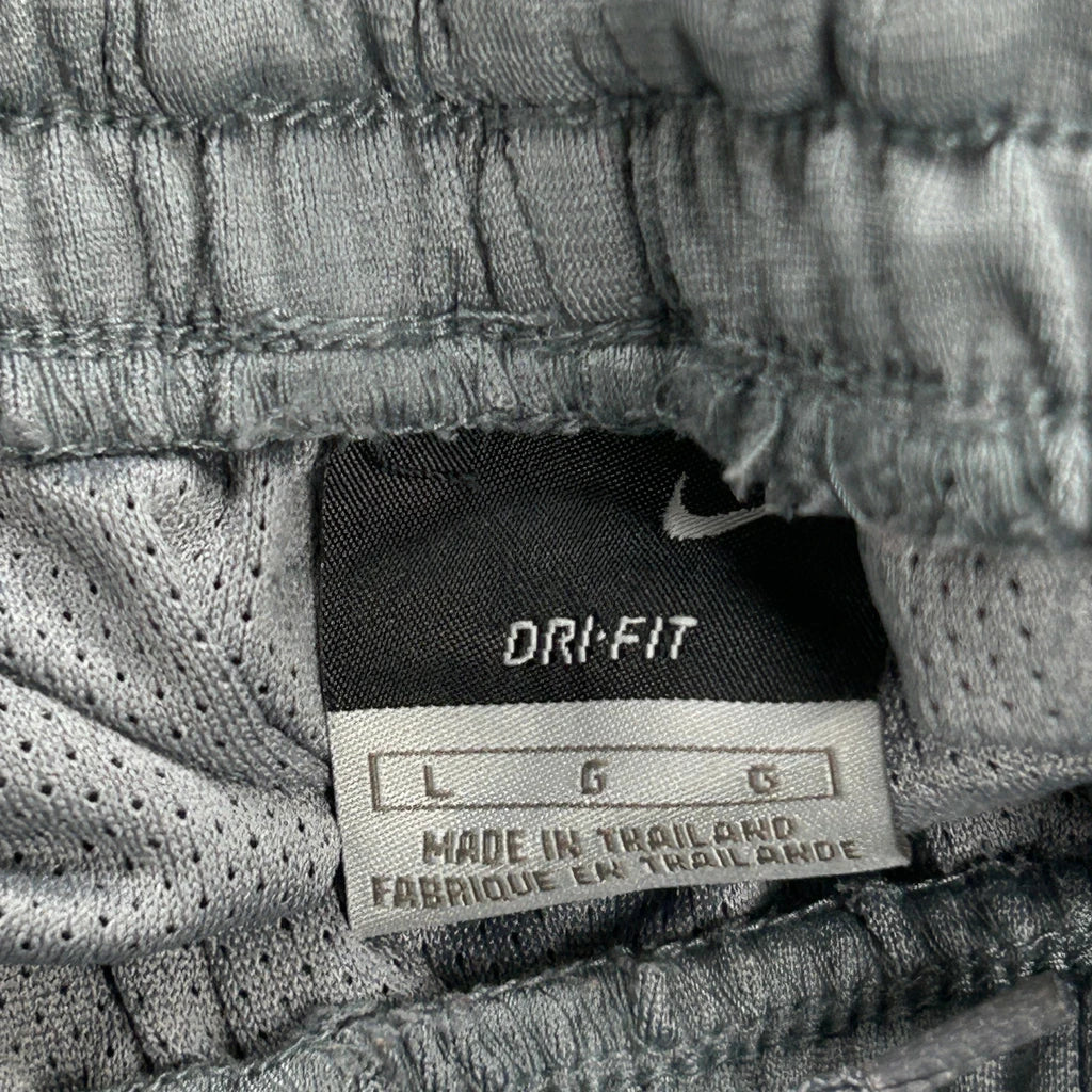 Dri-Fit Nike Sport Shorts - Large Grey Polyester - Image 3