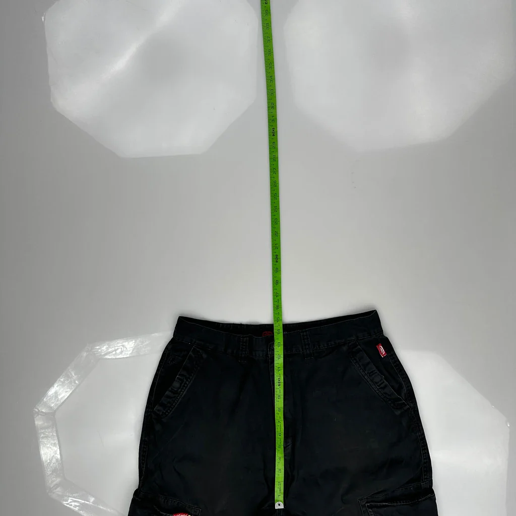 Ecko Unltd Baggy Cargo Shorts - 32W 12L Black Cotton - Image 4