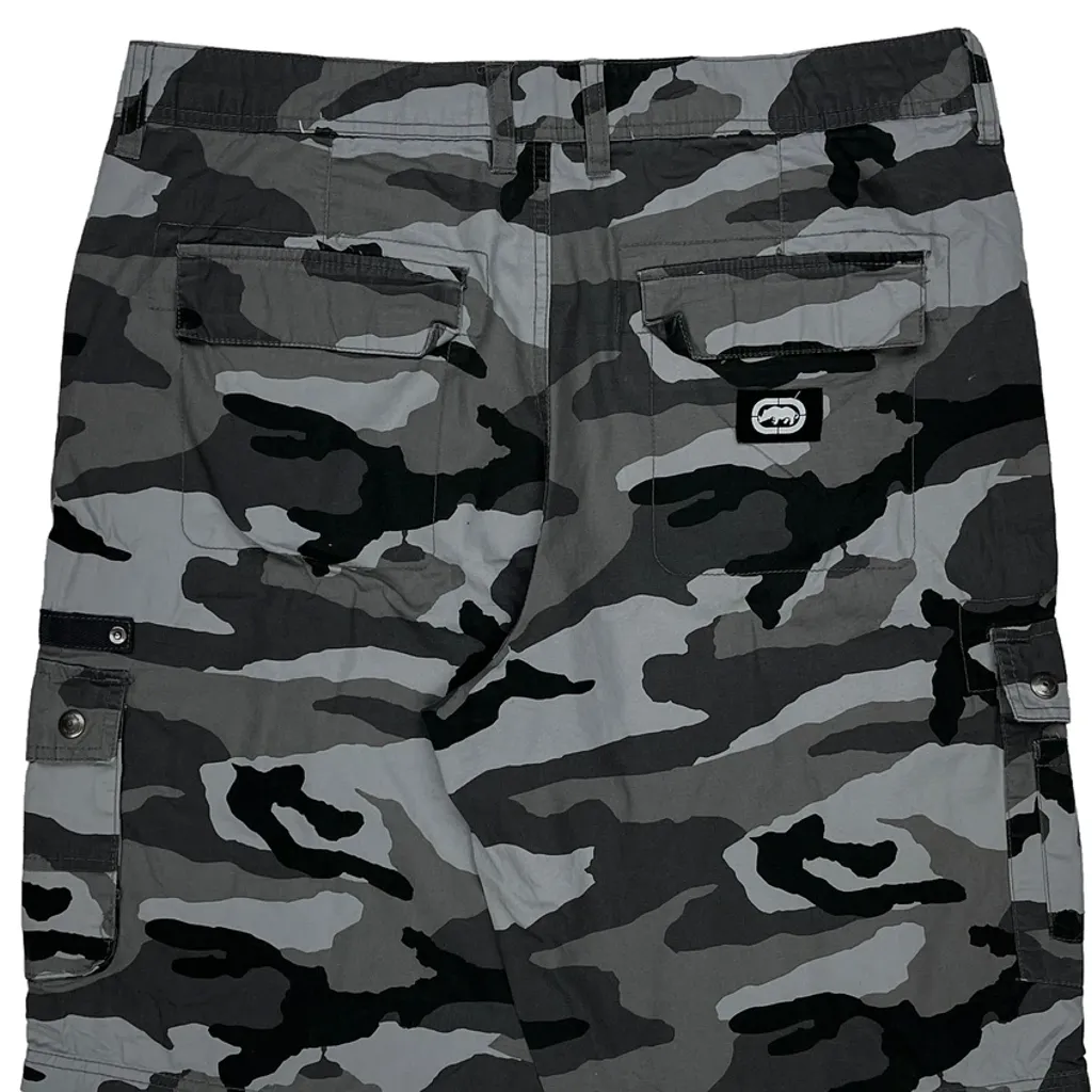 Ecko Unltd Camo Cargo Shorts - 35W 10L Grey Cotton - Image 8