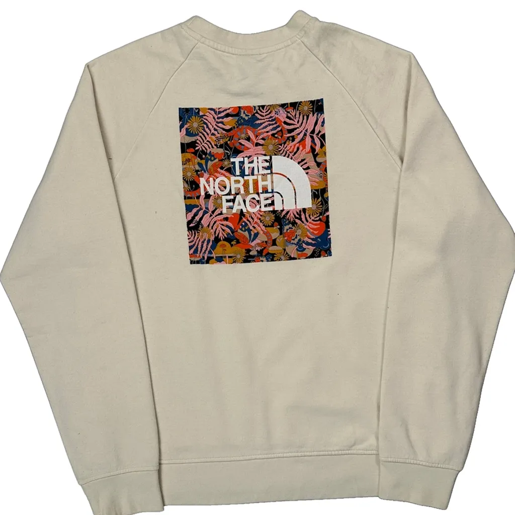 Exploration Without Compromise The North Face Graphic Sweatshirt - Large Cream Cotton - Image 6