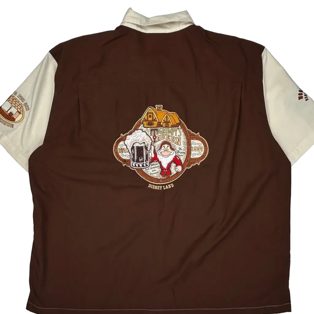 Grumpy'S Tavern Disney Graphic Short Sleeve Shirt - XL Brown Polyester - Image 6
