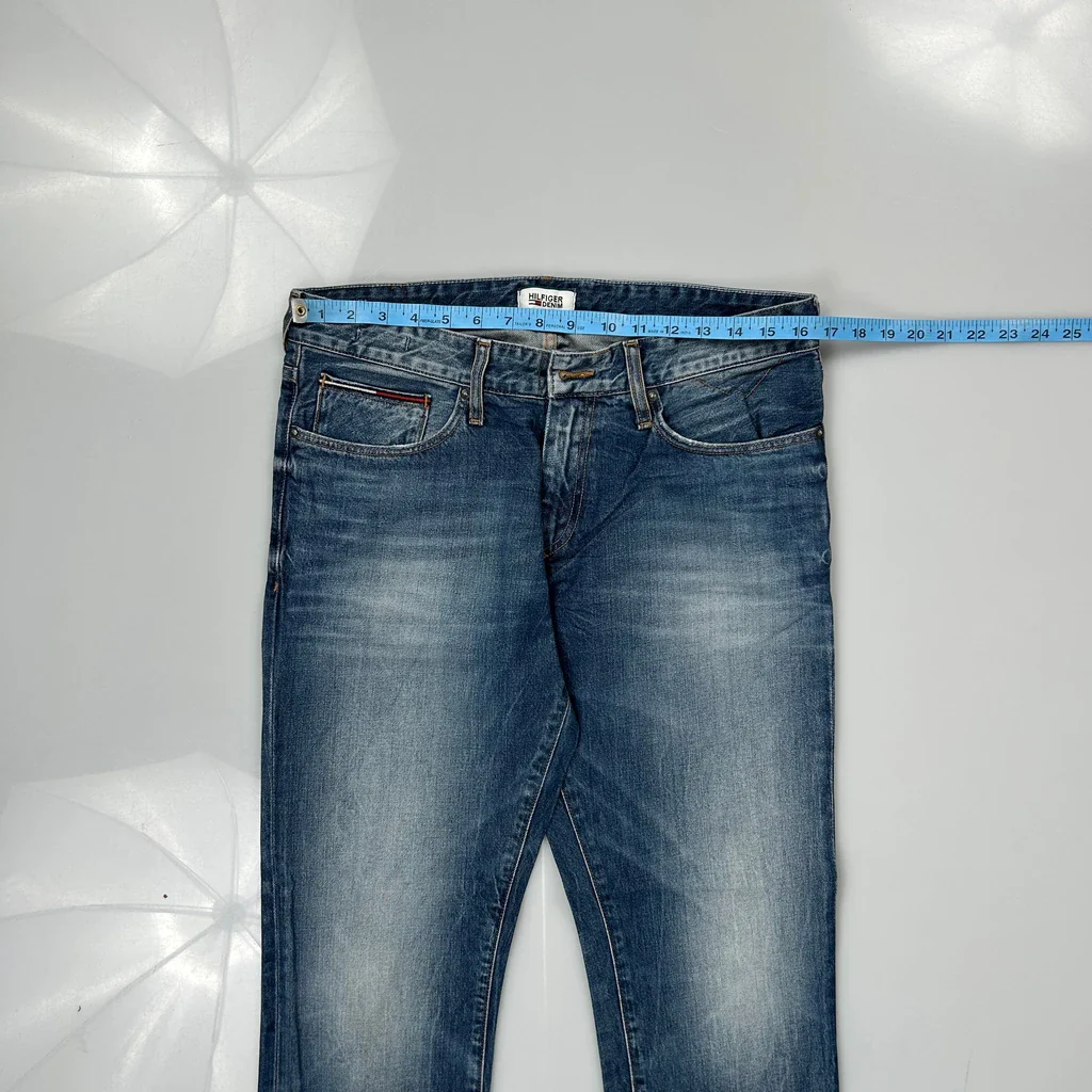 Hilfiger Denim Jeans - 33W 28L Blue Denim - Image 3