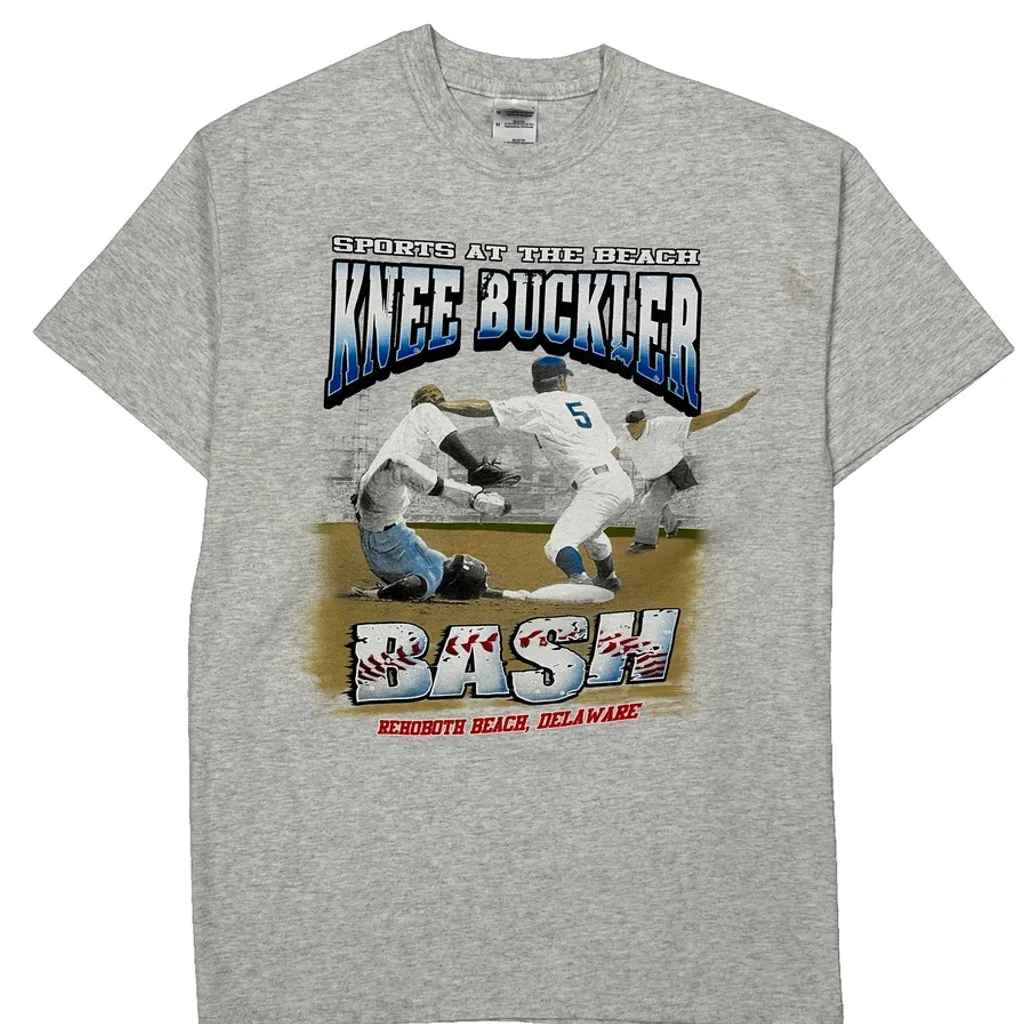 Knee Buckler Bash Gildan Graphic T-Shirt - Medium Gray Cotton - Image 4