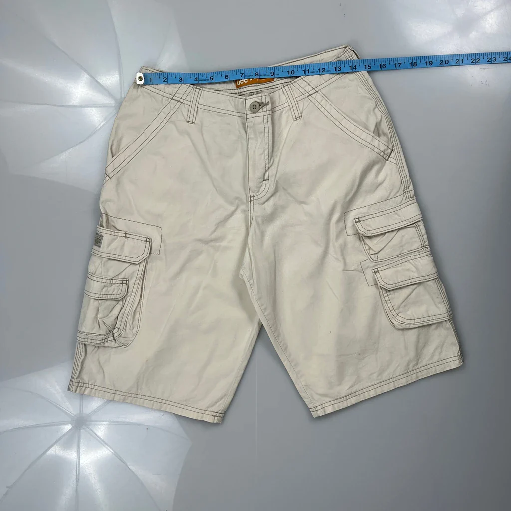 Lee Cargo Shorts - 28W 11L Beige Cotton - Image 3