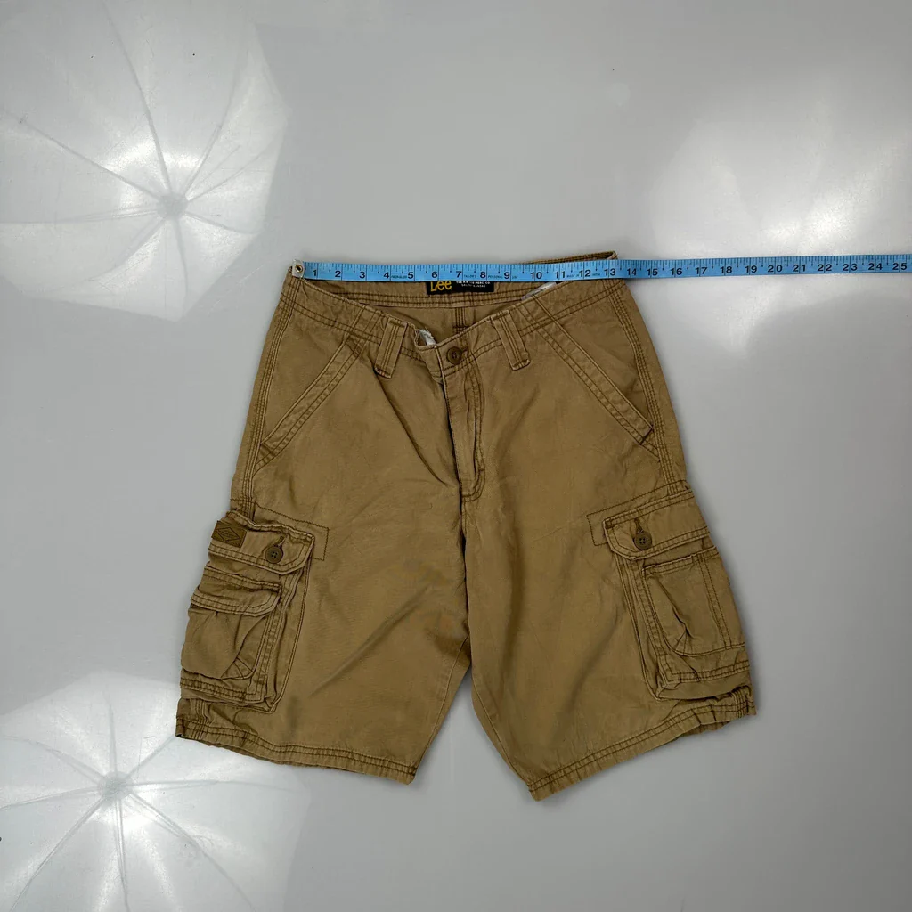 Lee Cargo Shorts - 30W 11L Beige Cotton - Image 3