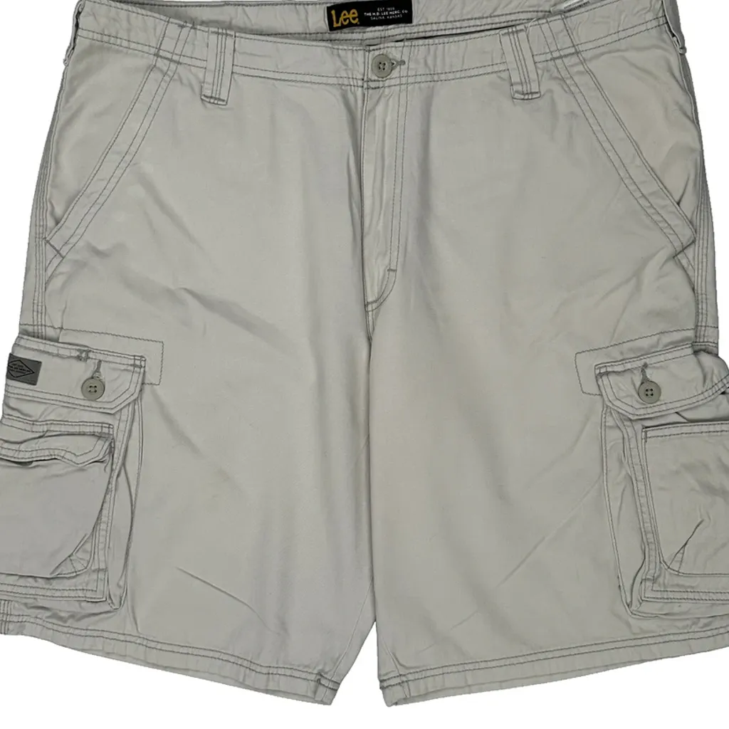Lee Cargo Shorts - 38W 11L Beige Cotton - Image 10