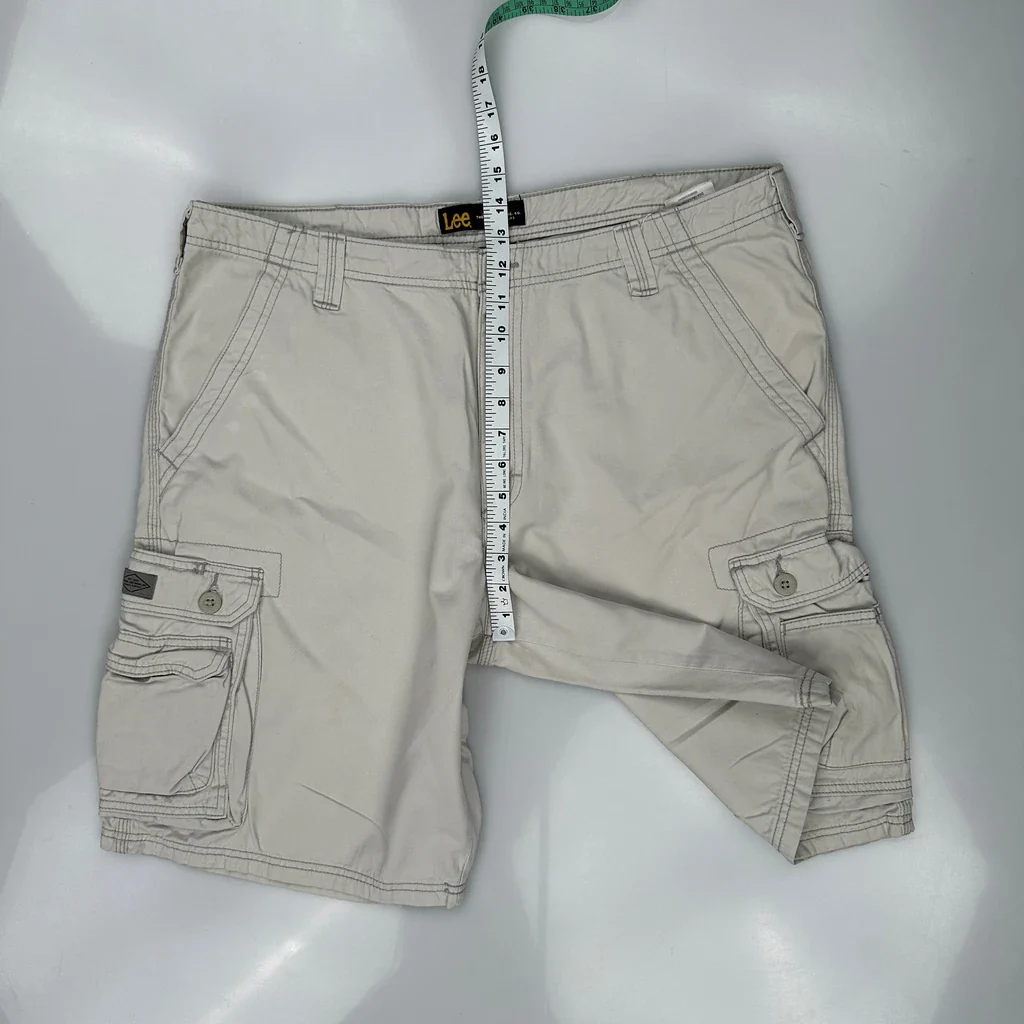 Lee Cargo Shorts - 38W 11L Beige Cotton - Image 4