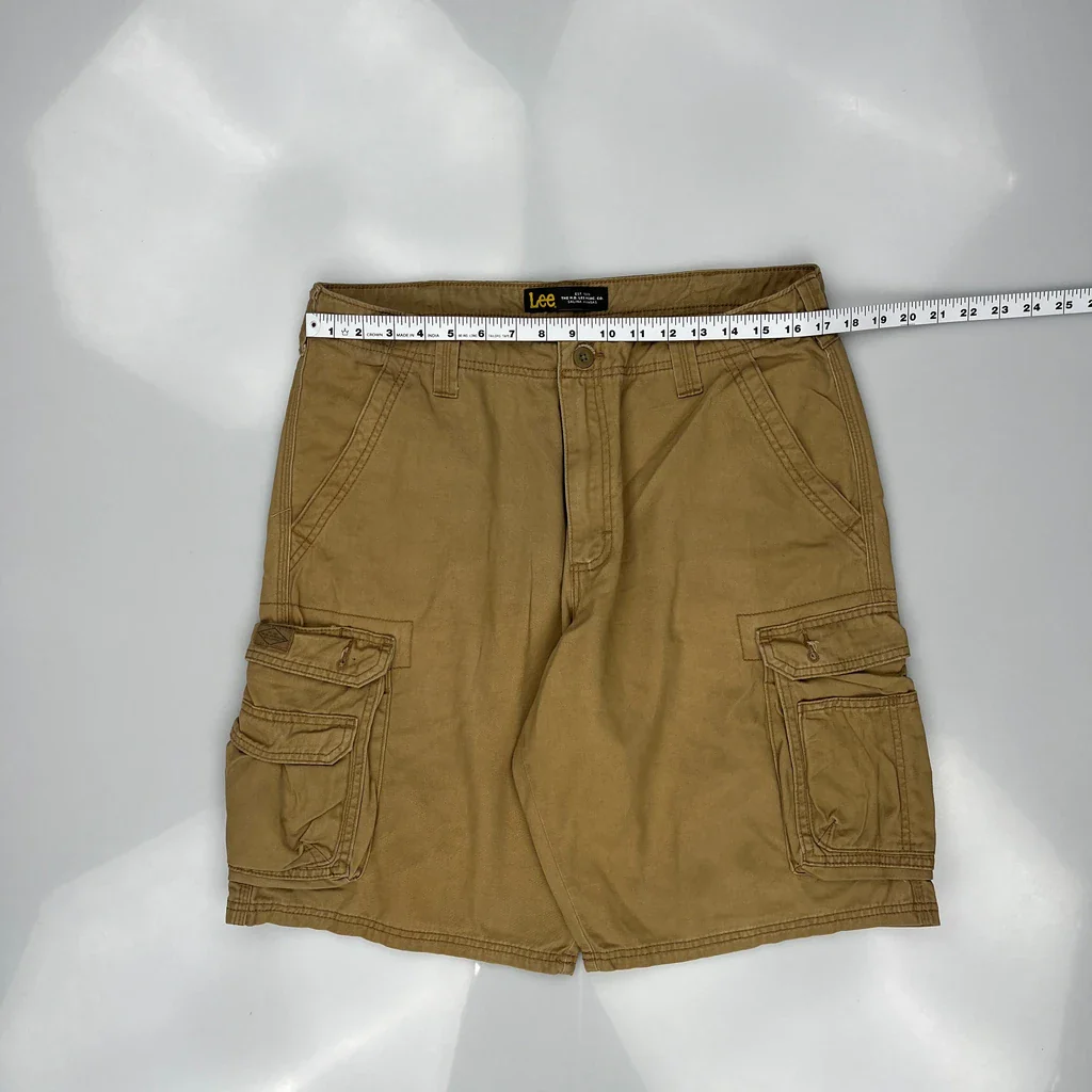 Lee Cargo Shorts - 34W 11L Khaki Cotton - Image 3