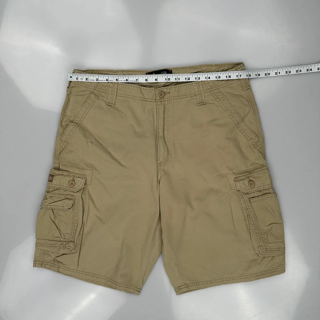 Lee Cargo Shorts - 34W 11L Khaki Cotton - Image 3