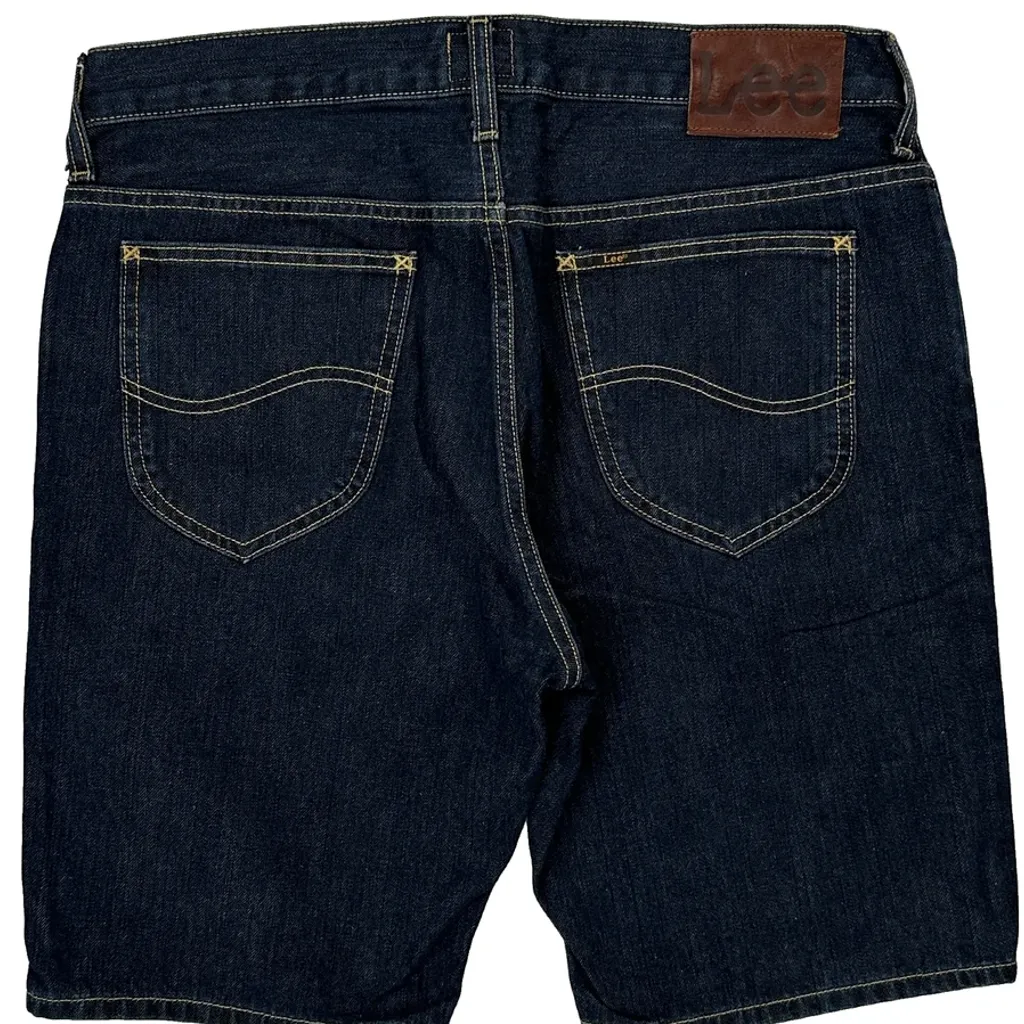 Lee Denim Shorts - 32W 10L Dark Wash Denim - Image 7