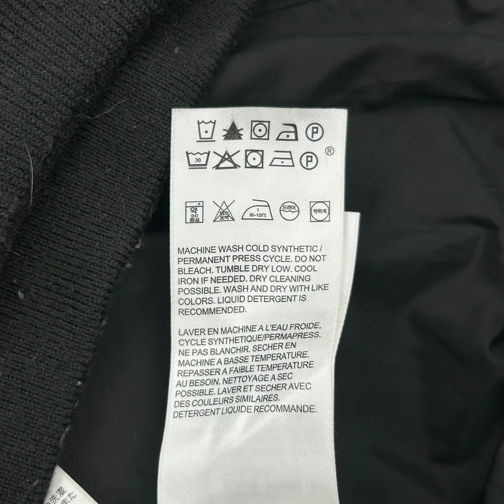 Levis Bomber Jacket - Large Black Polyester - Image 4