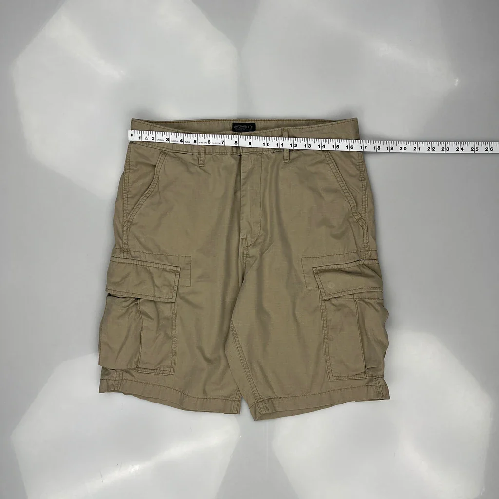 Levis Cargo Shorts - 33W 10L Beige Cotton - Image 3
