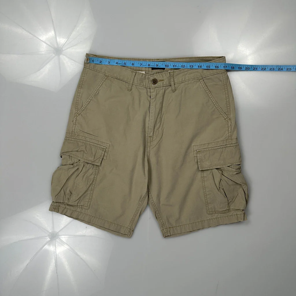 Levis Cargo Shorts - 34W 9L Beige Cotton - Image 3
