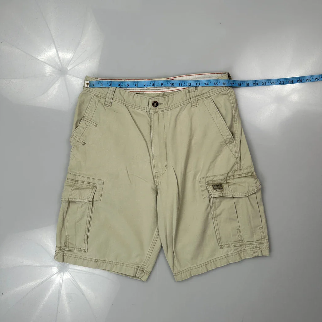Levis Cargo Shorts - 34W 10L Beige Cotton - Image 3