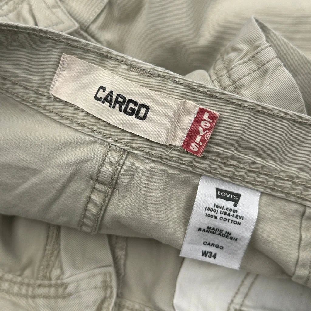 Levis Cargo Shorts - 34W 11L Beige Cotton - Image 6