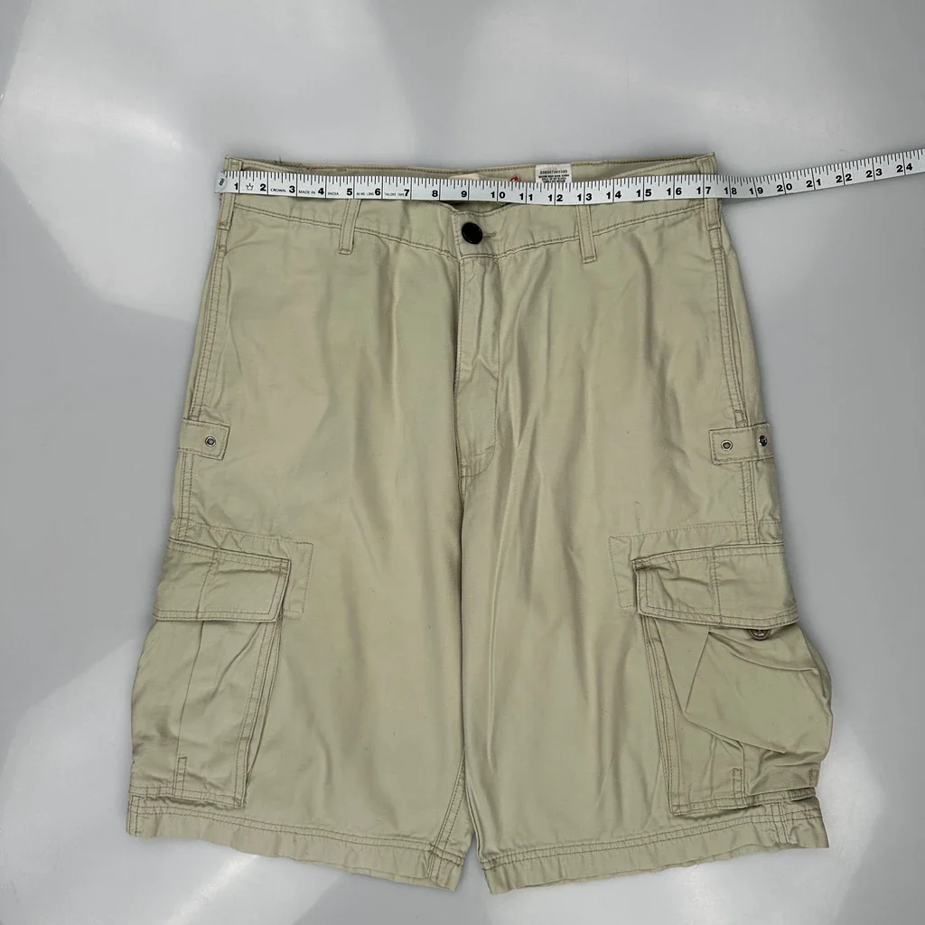 Levis Cargo Shorts - 34W 12L Beige Cotton - Image 3