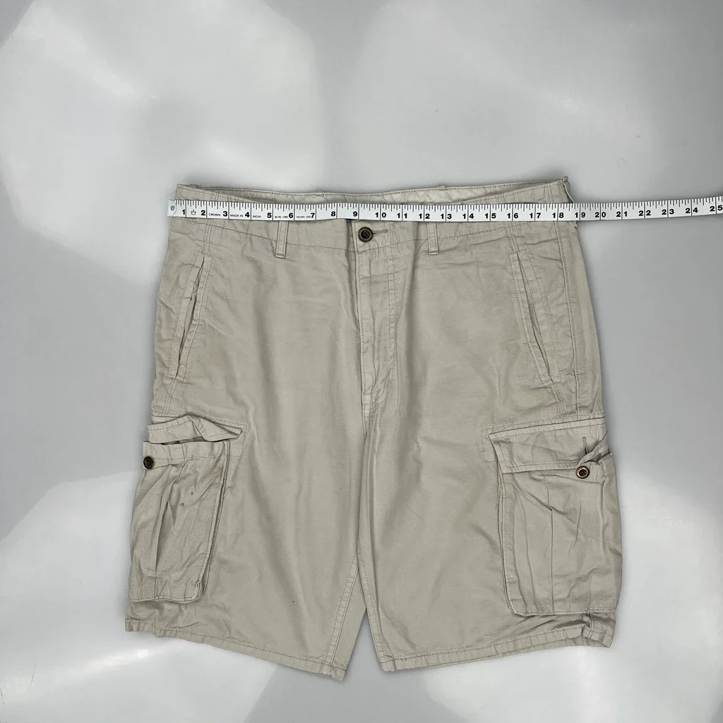 Levis Cargo Shorts - 36W 10L Beige Cotton - Image 3