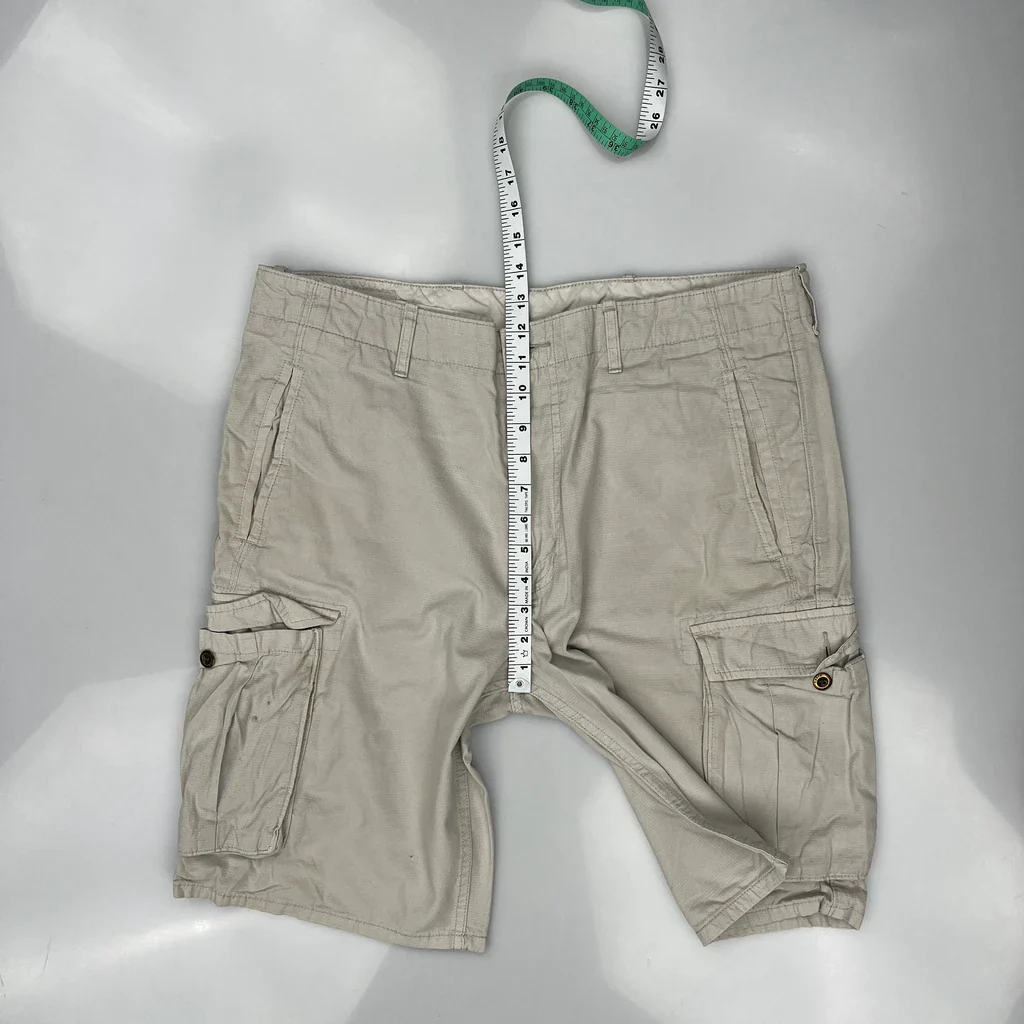 Levis Cargo Shorts - 36W 10L Beige Cotton - Image 4