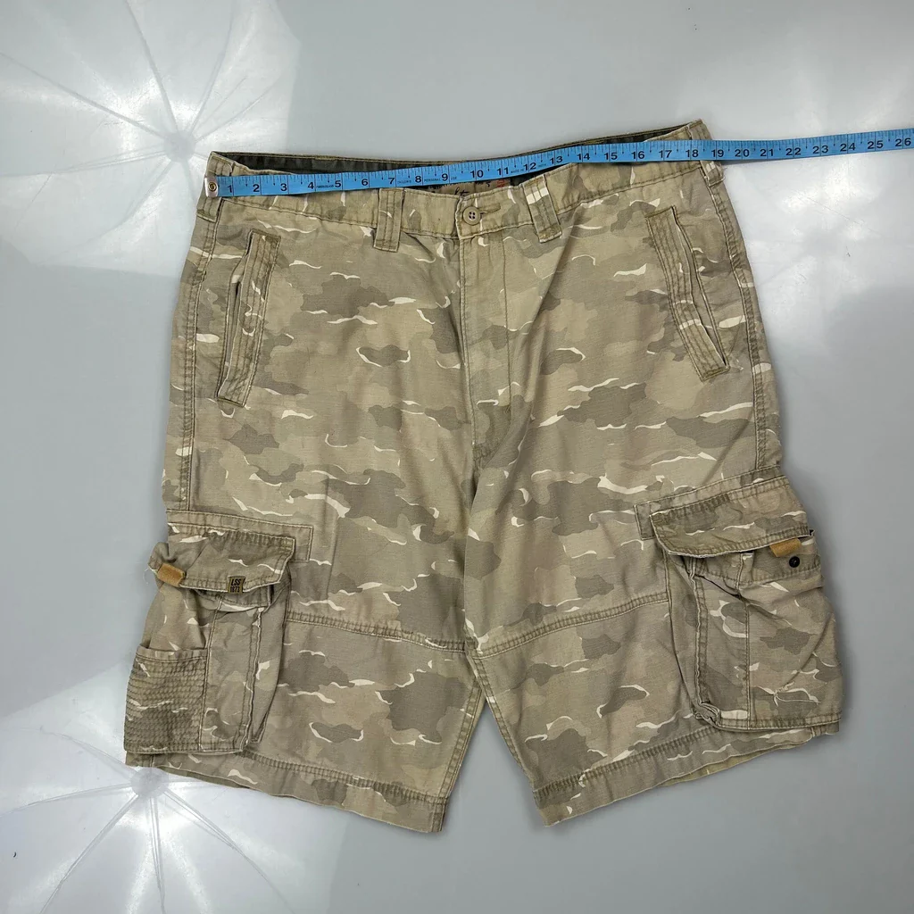 Levis Camo Cargo Shorts - 38W 13L Green Cotton - Image 3
