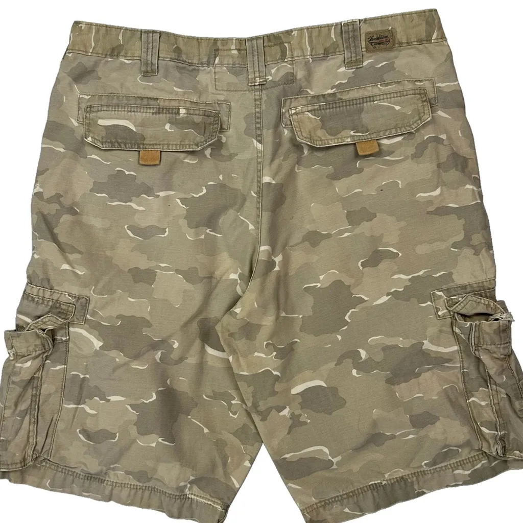 Levis Camo Cargo Shorts - 38W 13L Green Cotton - Image 8