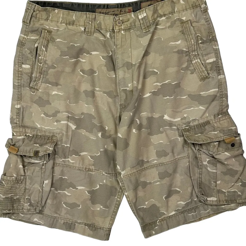 Levis Camo Cargo Shorts - 38W 13L Green Cotton - Image 9
