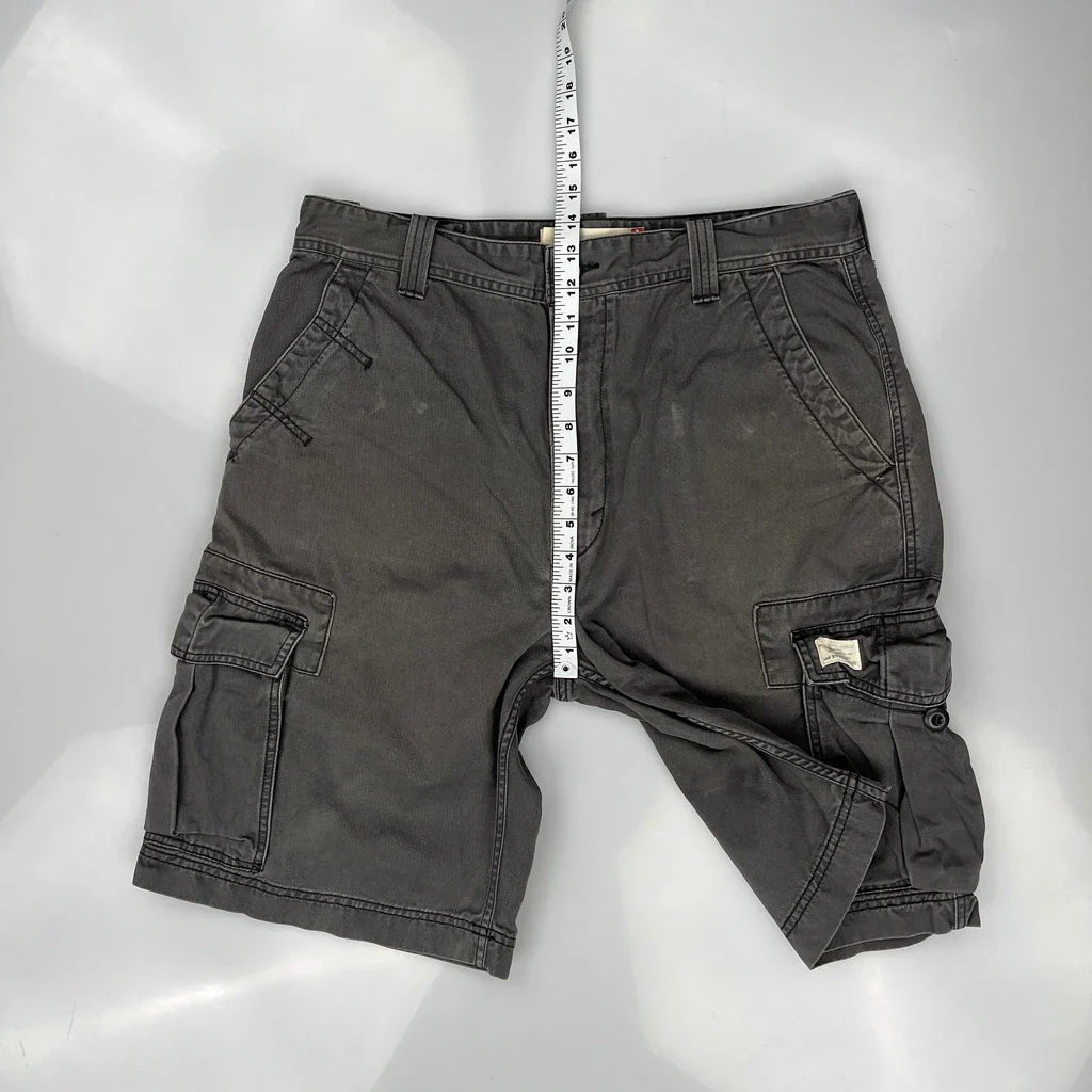 Levis Cargo Shorts - 34W 11L Grey Cotton - Image 4